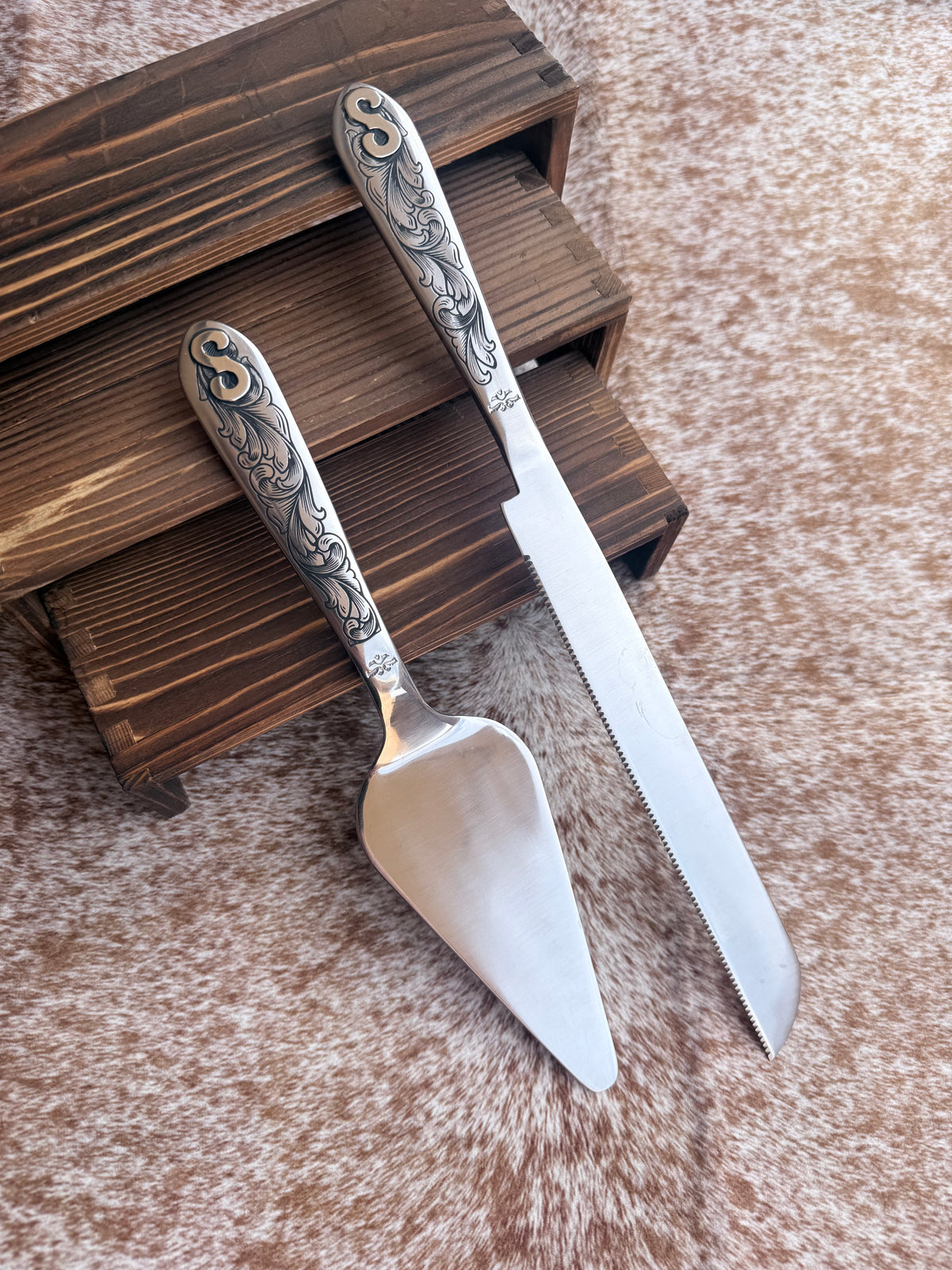 Custom Wedding Cake Serving Set