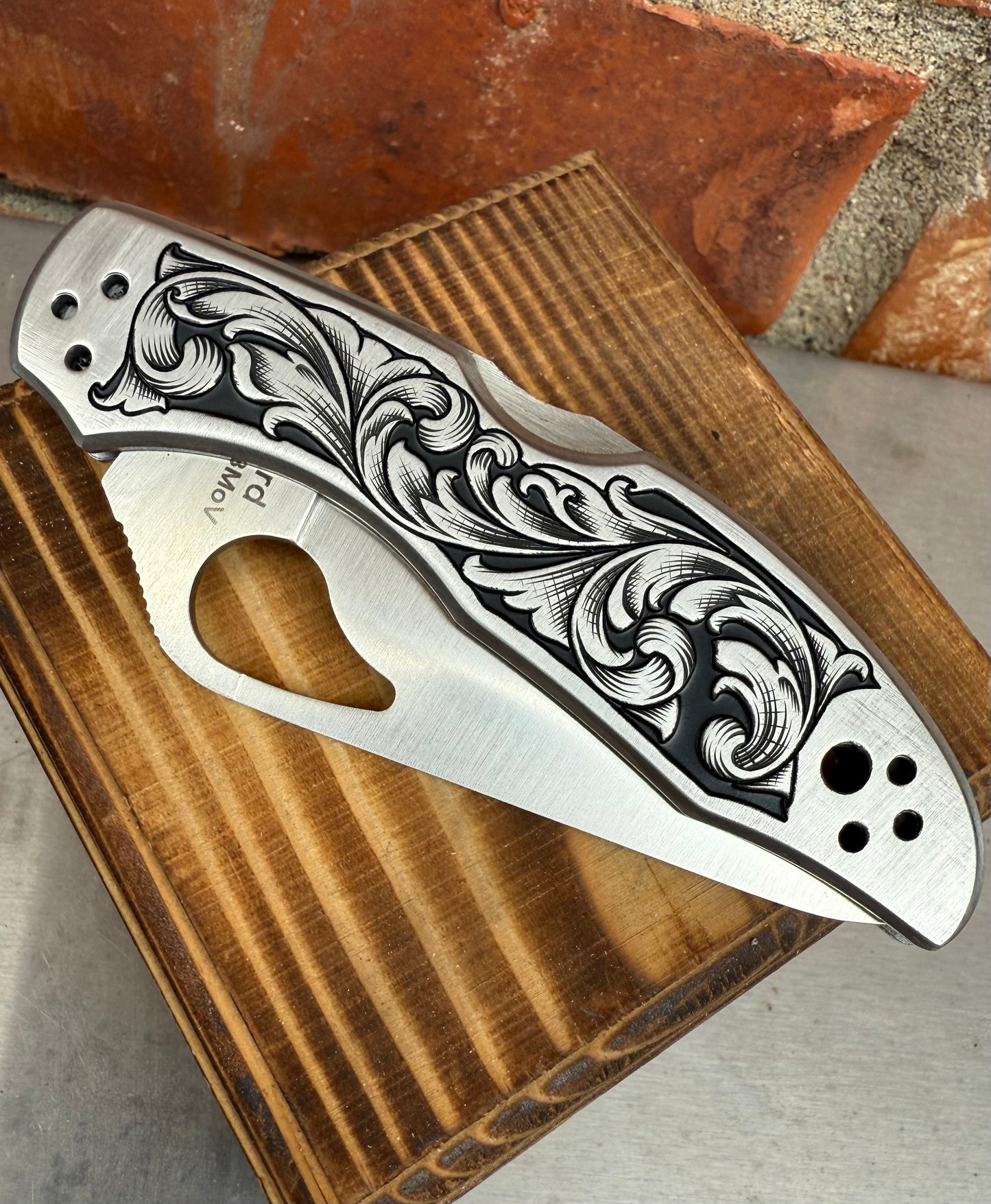 Custom Engraved Pocket Knife