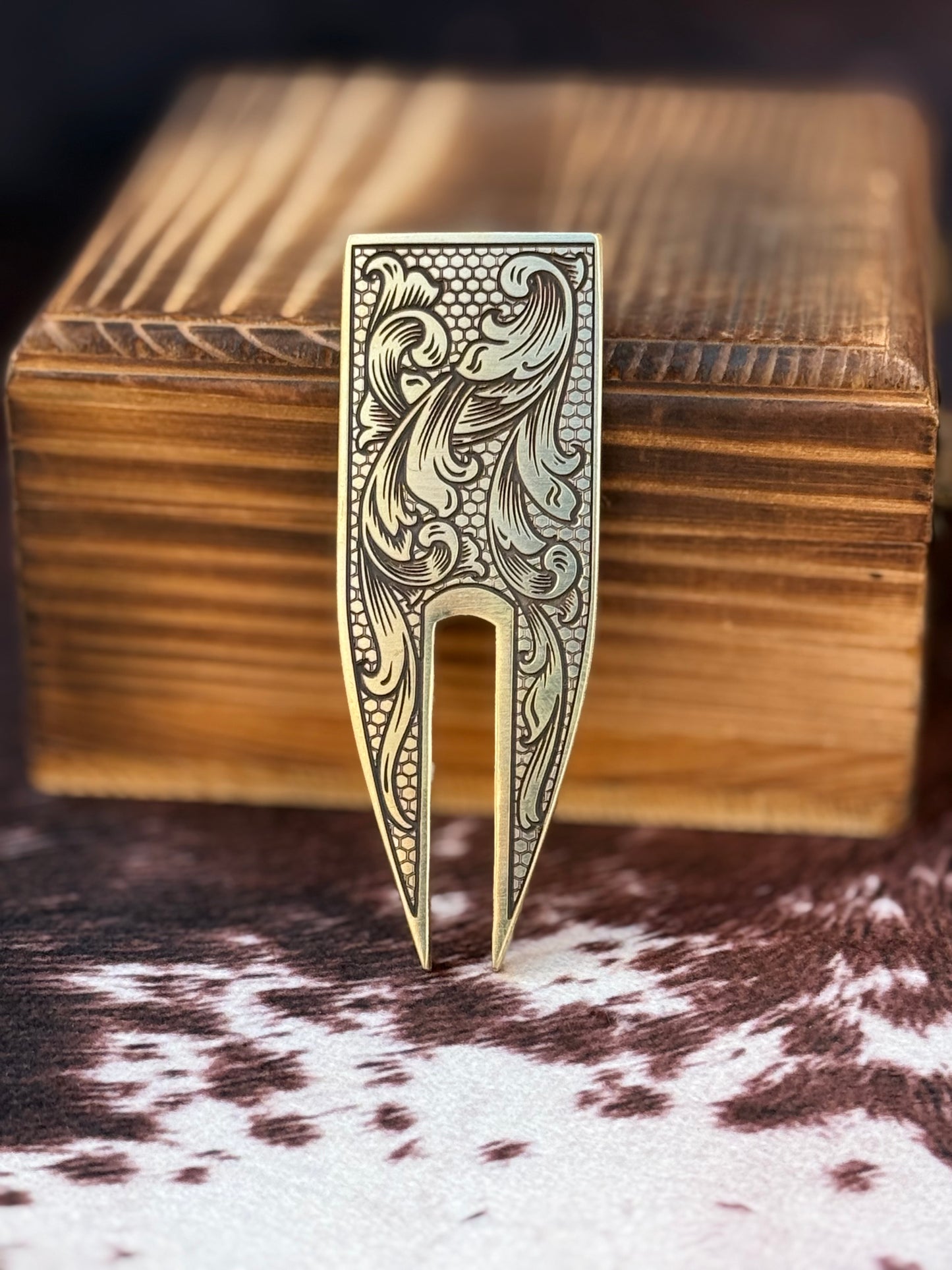 Engraved Gold Divot Tool – Golf Repair Tool