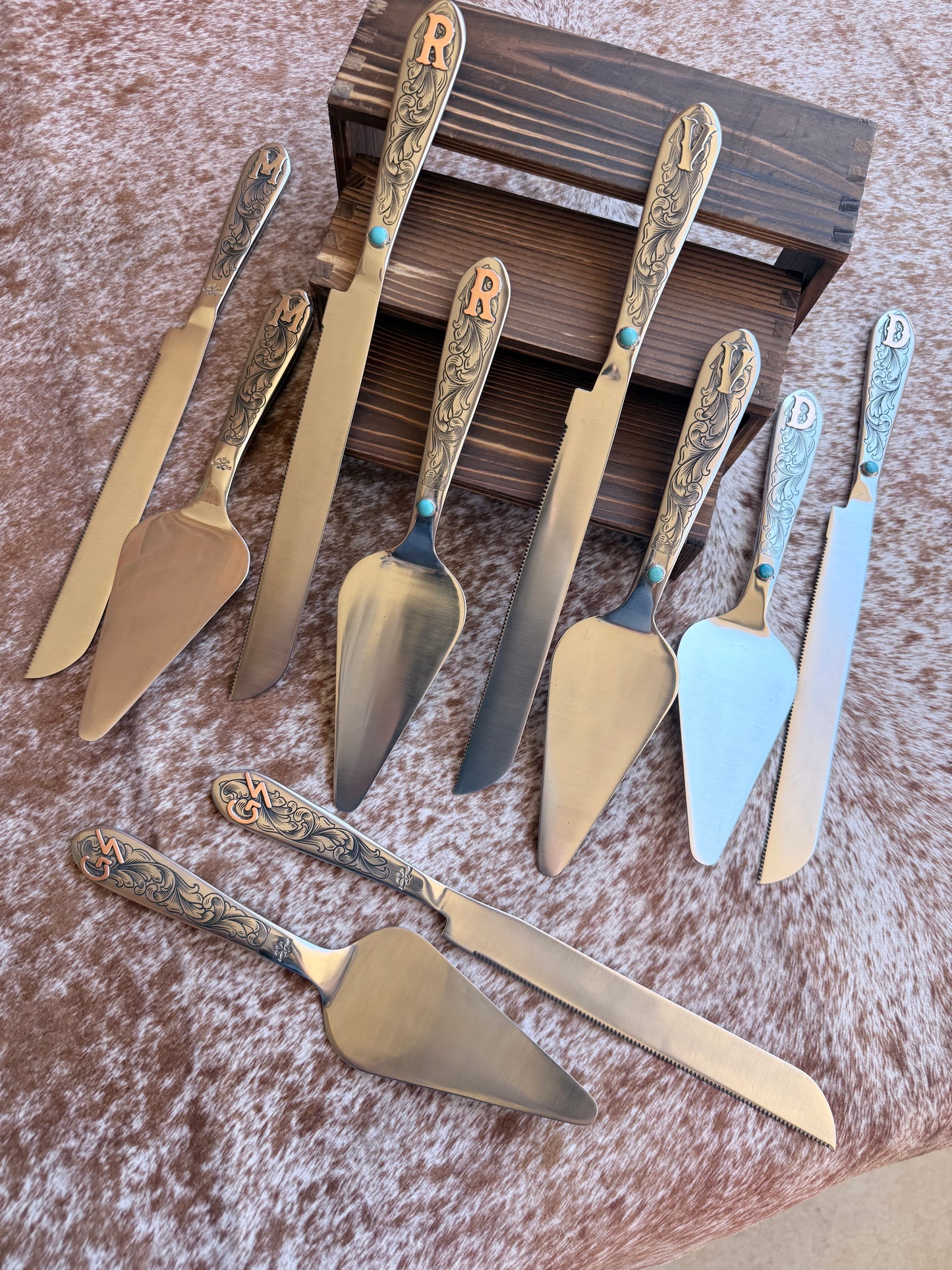 Custom Wedding Cake Serving Set