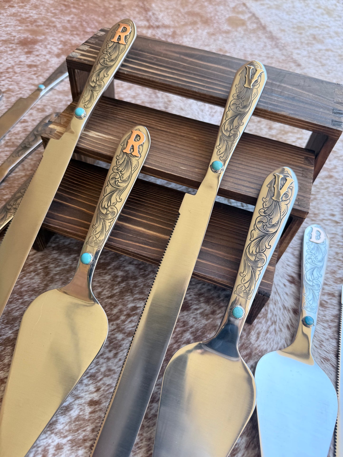 Custom Wedding Cake Serving Set