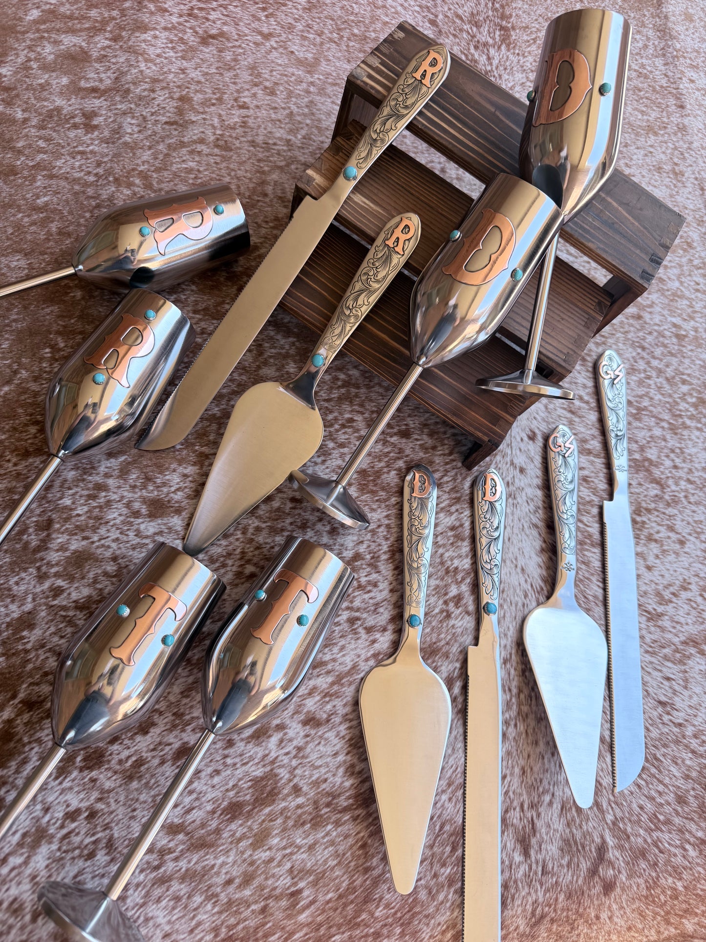 Custom Wedding Cake Serving Set
